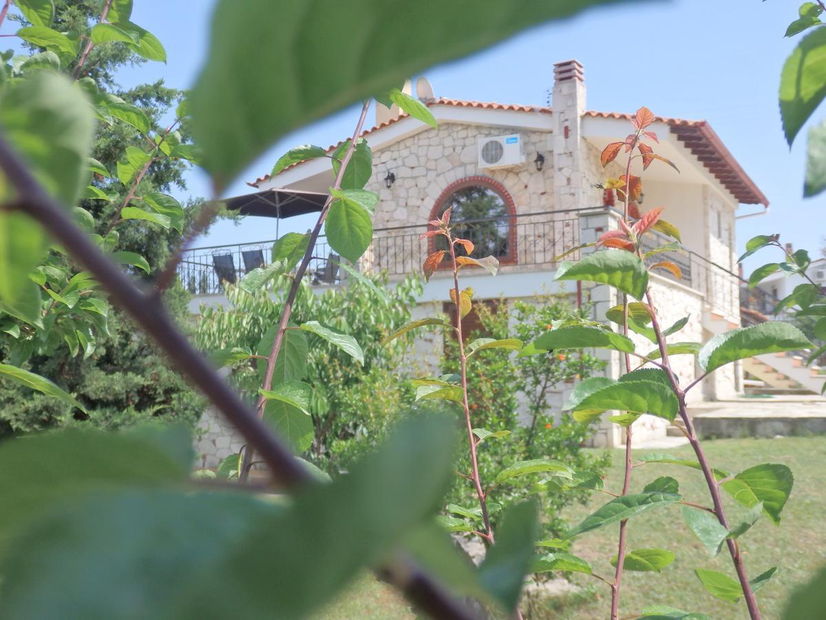 Villa George Áfitos Exterior foto